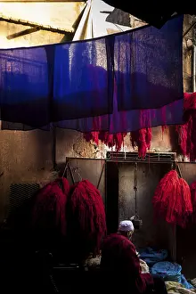 Historic Medina Quarter Drucke: Wool for drying in the dyer's souk