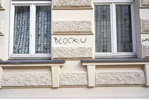 Digitale Kunst Drucke: Kaltgestellt: Eine Wohnungssuche in Zeiten steigender Mieten