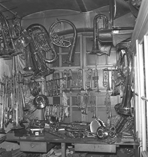 Deserted Workshop Drucke: Workers in the 1940s. Interior of a mechanical workshop for musical instruments