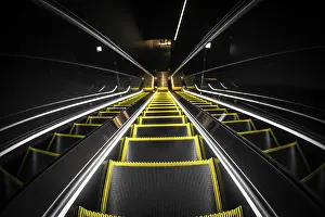 Deserted City Streets Drucke: Yellow and black of the escalator