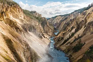 Yellowstone River Gorge Drucke: Yellowstone River flows through Gorge