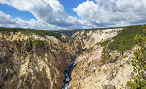 Wyoming Landscape Photography Drucke: Yellowstone River flows through Gorge