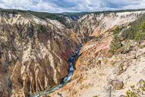 Wild River Landscape Photography Drucke: Yellowstone River flows through Gorge