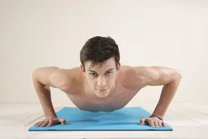 Recreational Activity In Southern Germany Drucke: Young man doing pushups, Mannheim
