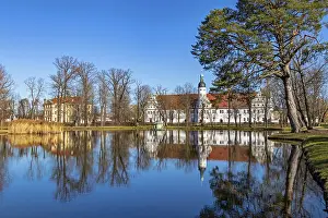 Deserted Castle Drucke: Zabeltitz Baroque Garden