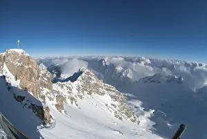 Snowy Mountain Range Drucke: The Zugspitze, highest point in Germany