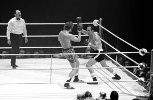 Heavyweight Boxing Champions Drucke: Henry Cooper v Joe Bugner