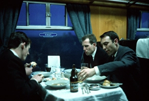 Old School Football Teams Drucke: Tottenham on the Train