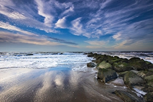 Texel Island Nature Reserve Drucke: Breakers on the North Sea beach