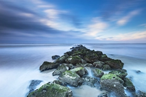 Texel Island Nature Reserve Drucke: Breakers on the North Sea beach