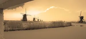 Bilder Datiert 4. März 2006: Kinderdijk