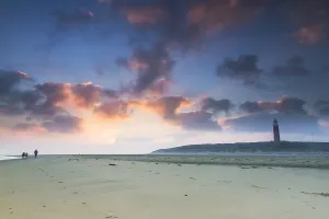 Low Tide Landscape Photography Drucke: lighthouse