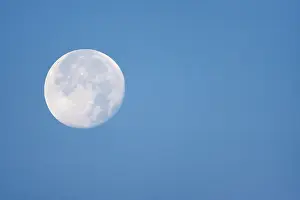 Bilder Datiert 9. September 2006: Mond in Nahansicht