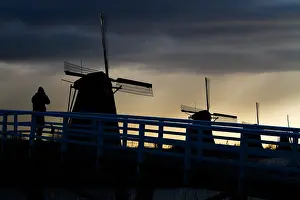 Netherlands Tourist Attraction Drucke: Windmills at Kinderdijk